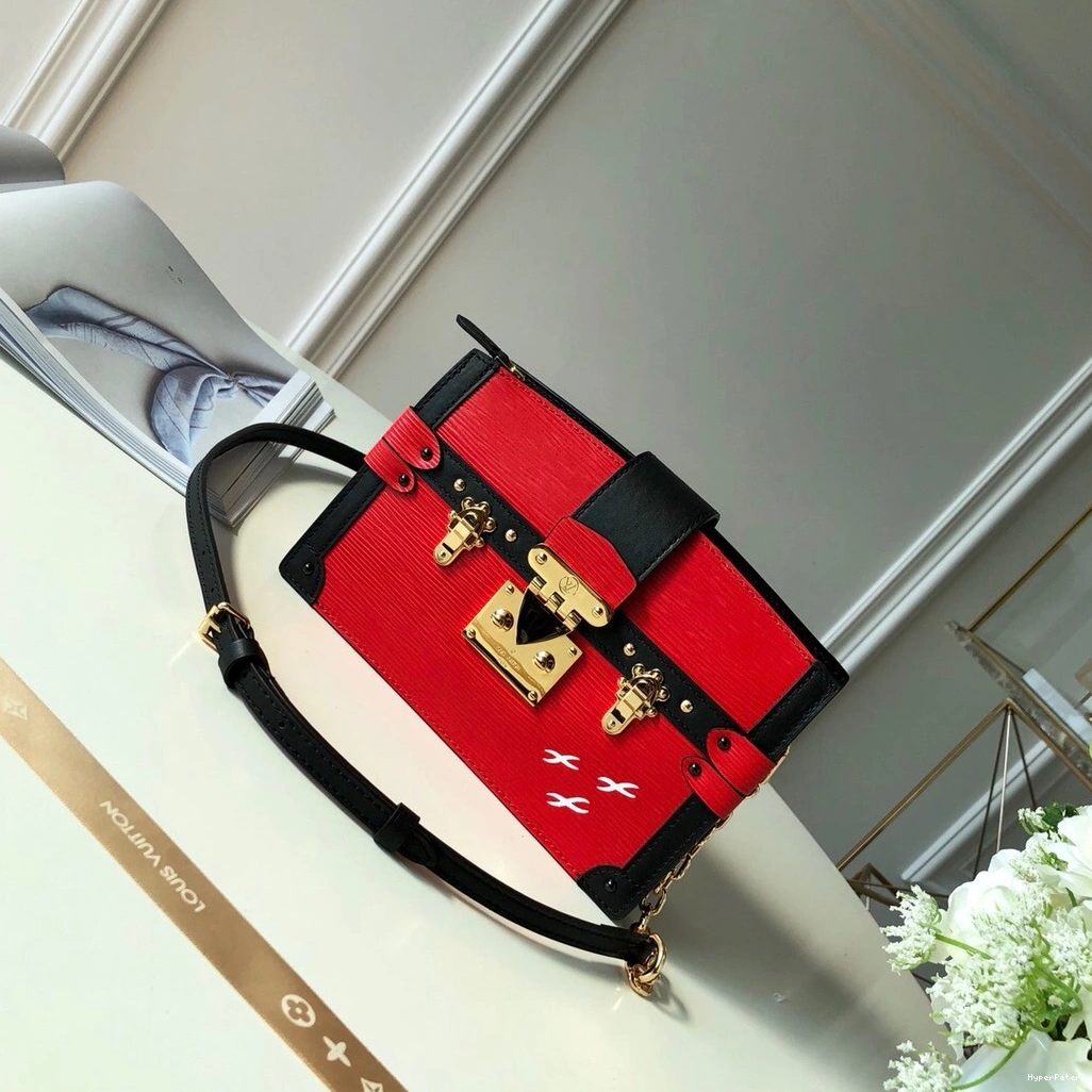 Vuitton TRUNK Louis CHANELUTCH 0803